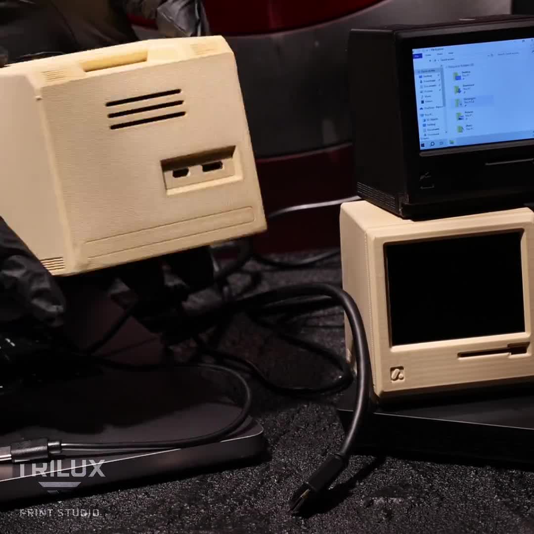 Retro Apple Macintosh Style Mini Monitor External Display With