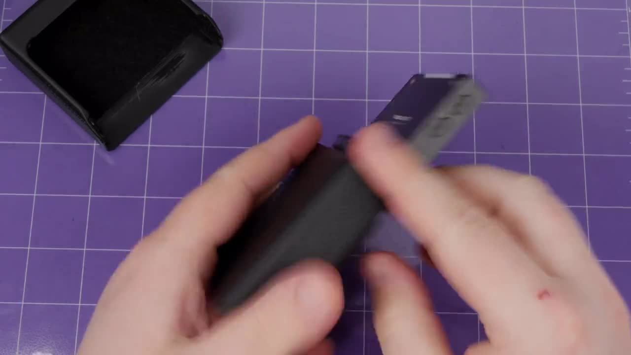 TrimUI Brickリバーシブルスクリーンカバー用グリップ スリムチン