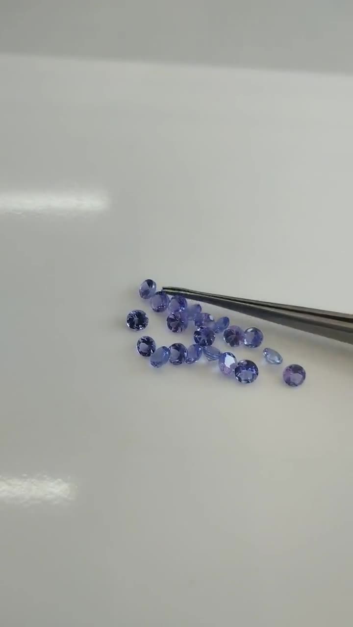 天然タンザナイト ラウンドファセットカット 2mm AAA品質 - 最高品質の