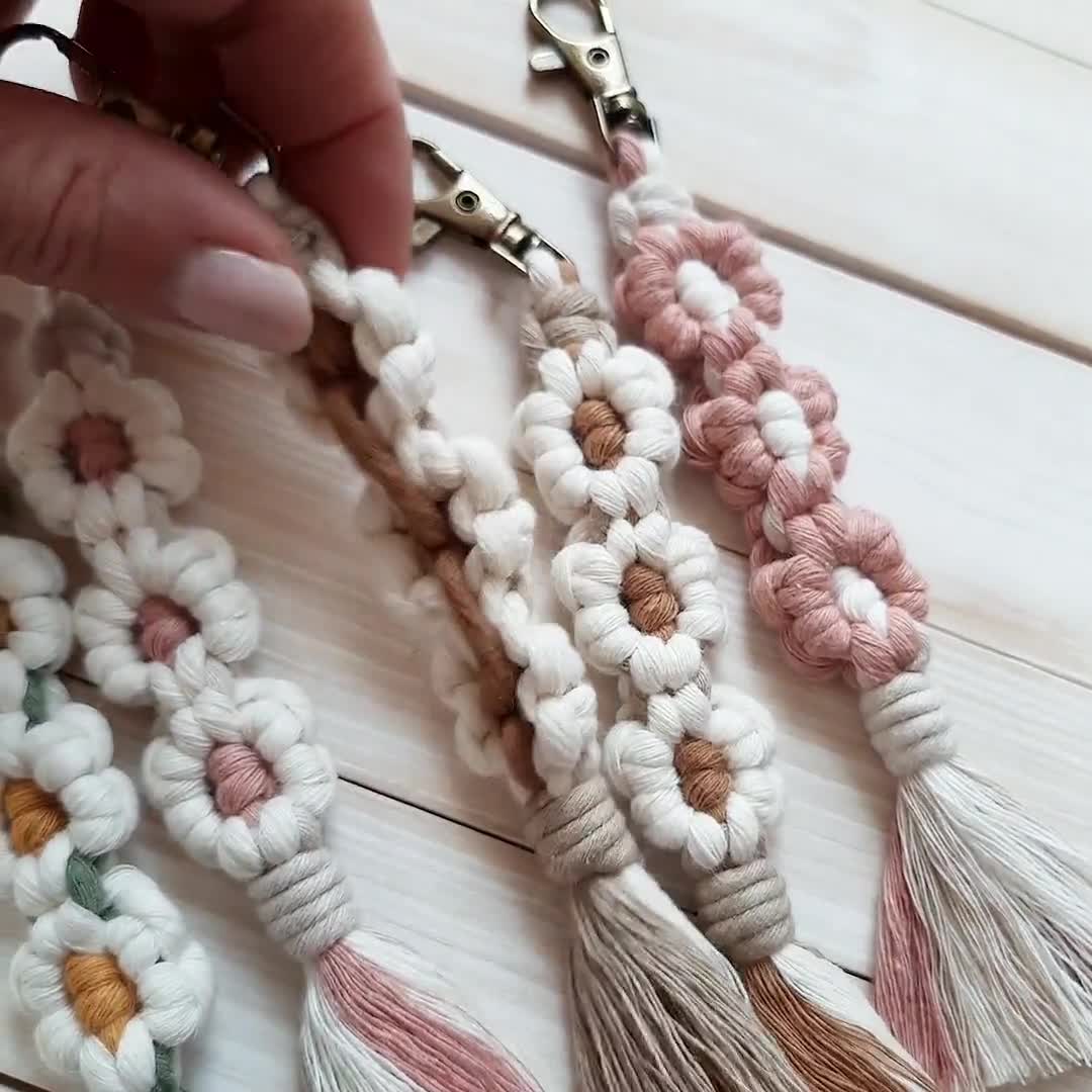 Daisy Macrame Keychain Flower Chain, Key Accessories Sunflower