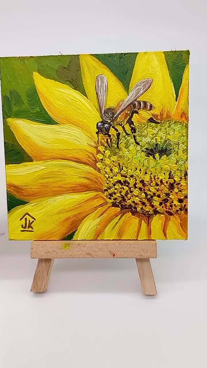 ミツバチの絵画、額入りのヒマワリの上のミツバチのミニアート 4 x 4