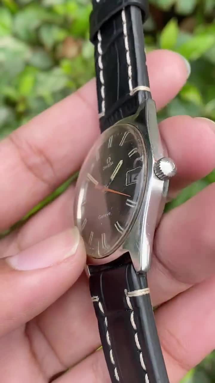 Vintage Rare Omega Geneve Manual Winding 136.041 Black Dial Date