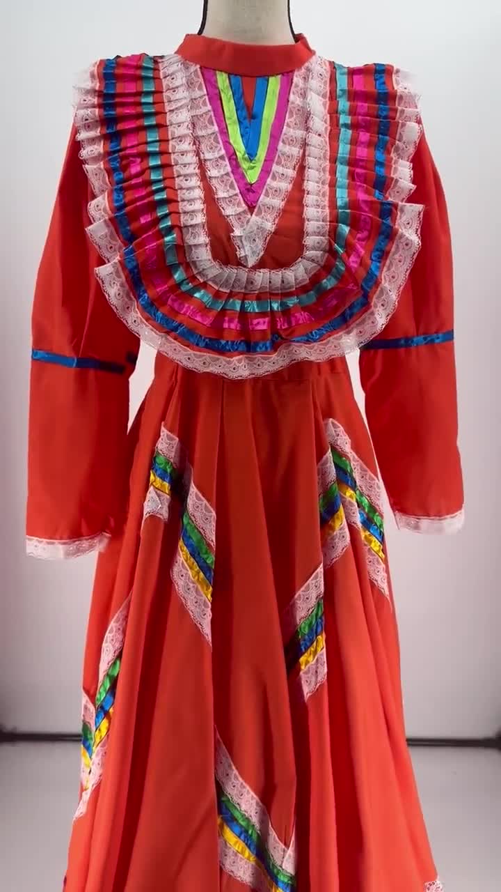 オレンジ色の伝統的なハリスコのワンピースドレス - メキシコの民族