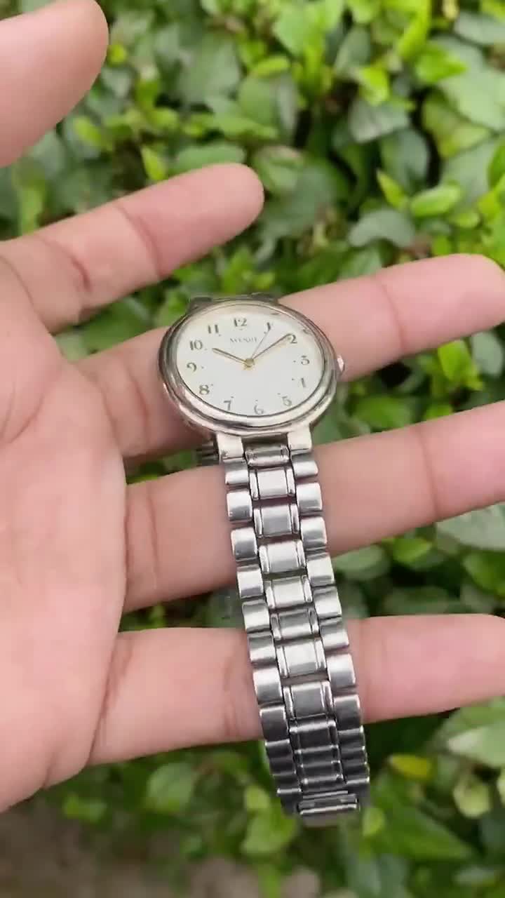 Vintage July 2001, Dress Avenue Seiko 7N01-6270 Quartz Japan Watch