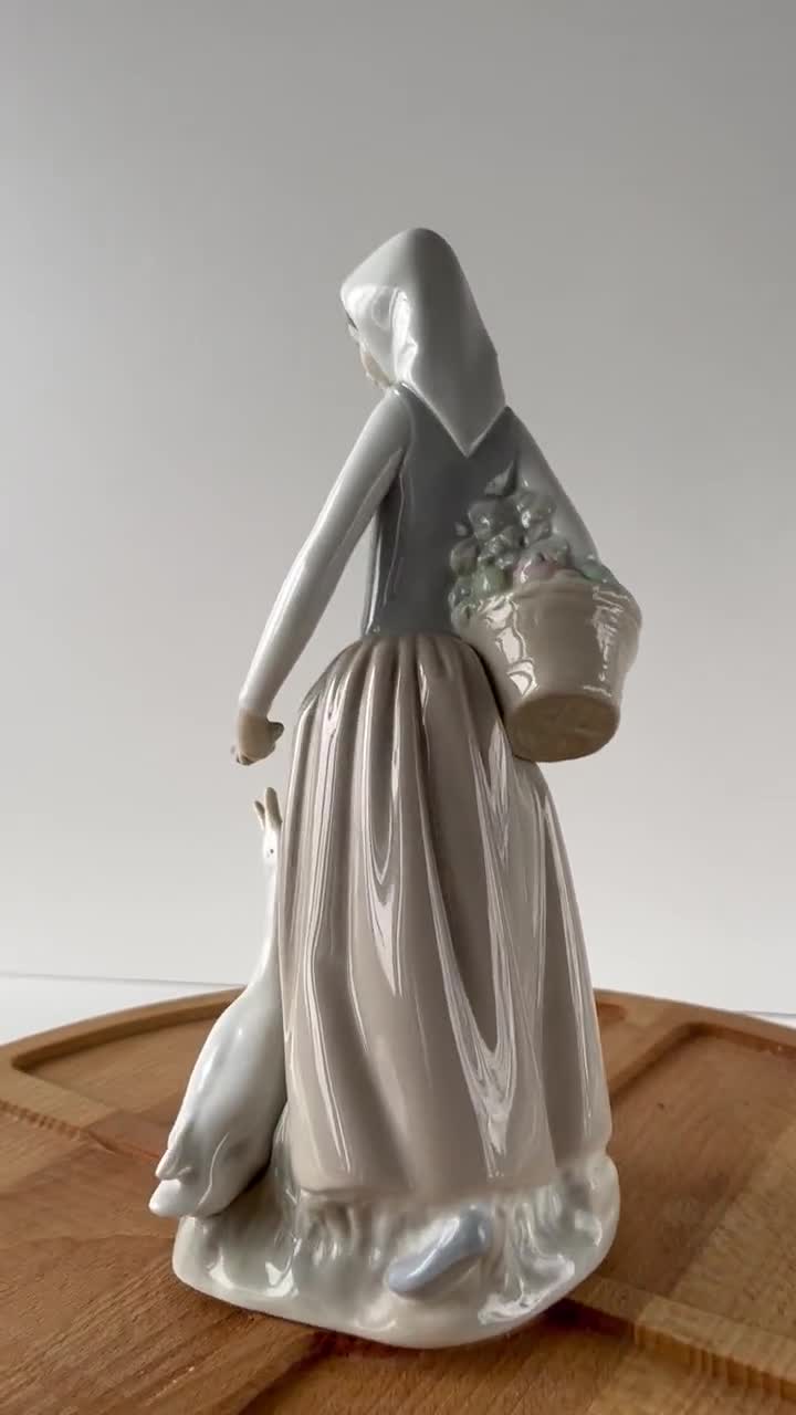 Vintage NAO Lladro Figurine, Girl With Goose, Glazed Porcelain