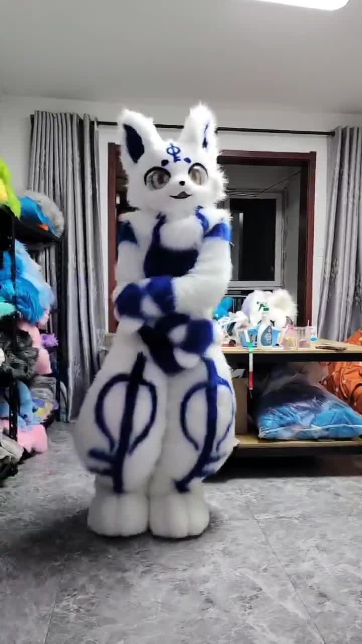 パーソナライズされたファースーツセット：カスタムコスプレ