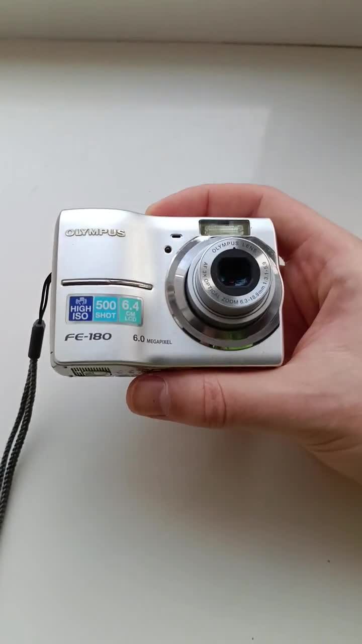 Olympus FE-180 Silver 6.0MP Digital Compact Camera Xd Card Working