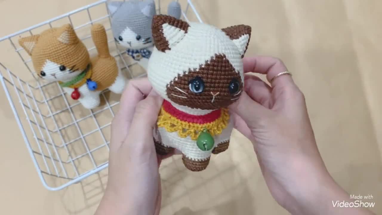 【まあるうページ】白シャム猫さんのあみぐるみ（エジプト座り） まあるうページ】白シャム猫さんのあみぐるみ（エジプト座り