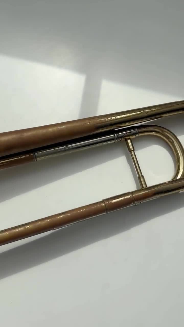 ヴィンテージ クエノン 騎兵隊用ラッパ | ゴールドトーン ミリタリー