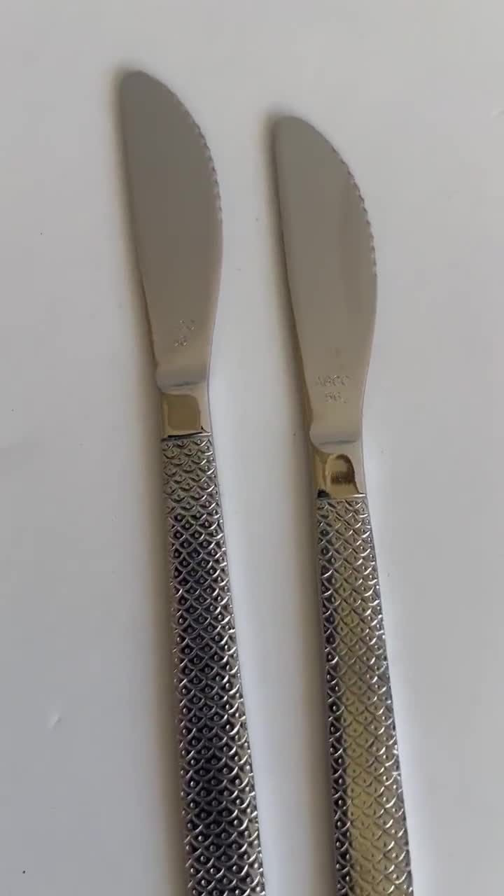 Vintage United Airlines Logo Knives, Airline Memorabilia
