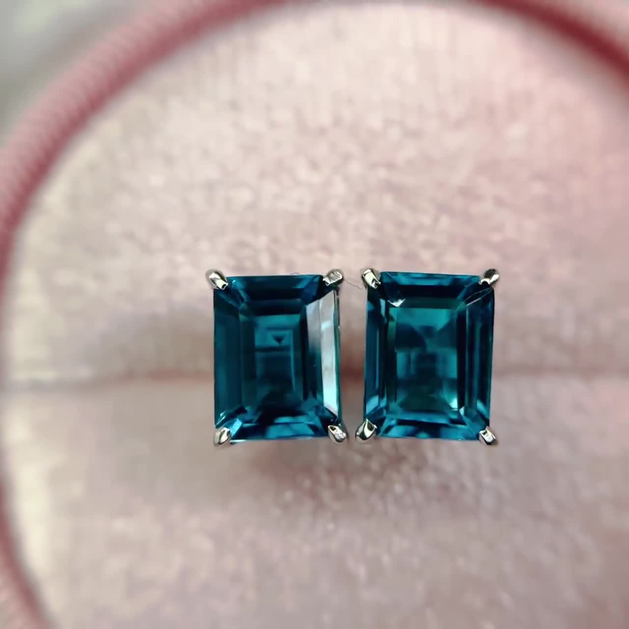 ヴィンテージ エメラルドカット ロンドンブルートパーズ 14K ホワイト