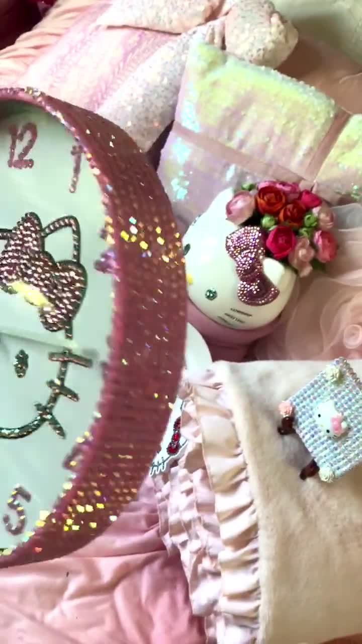 Bedazzled Hello Kitty Clock - Etsy