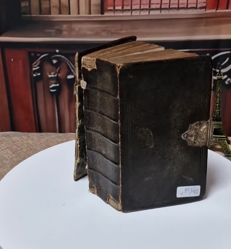 1878年製アンティークオランダ語聖書、革装、銀の鍵付き、旧約聖書と