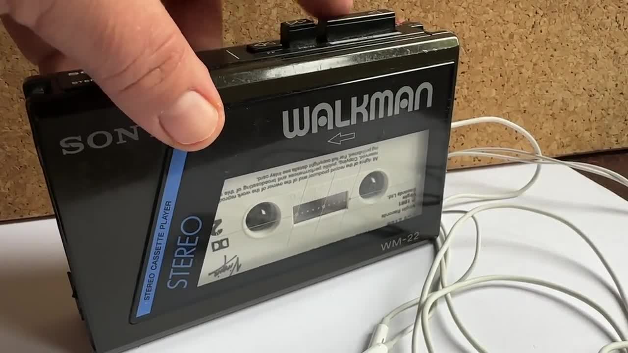 Vintage Sony WM-22 Walkman Cassette Player - Etsy