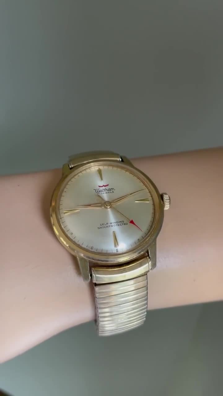 1960's Waltham 17 Jewels Self Winding Shock Protected Wrist Watch