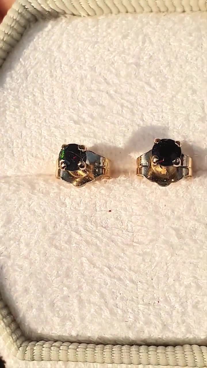 14Kソリッドゴールドブラックオパールスタッドピアス、天然ブラック