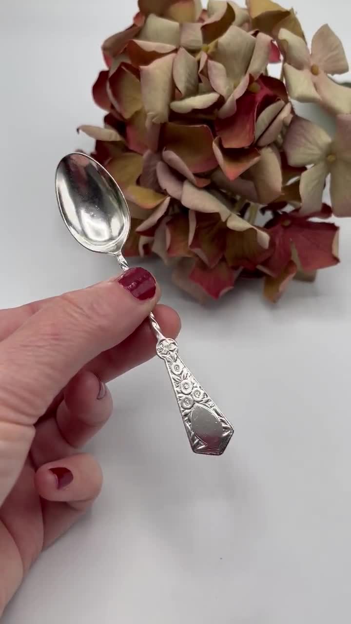 Antique Victorian Sterling Silver Teaspoon: Ornate Floral Twist