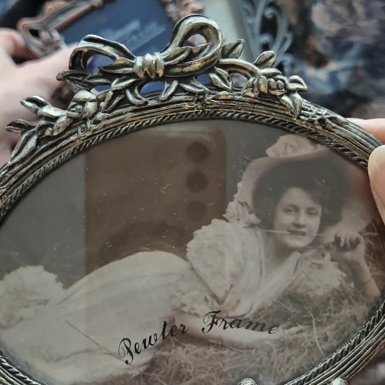 Vintage frame 装飾的な銀色フレームのアート Assorted Vintage Metal Picture Frames ~ Delicate Ornate Design - Etsy