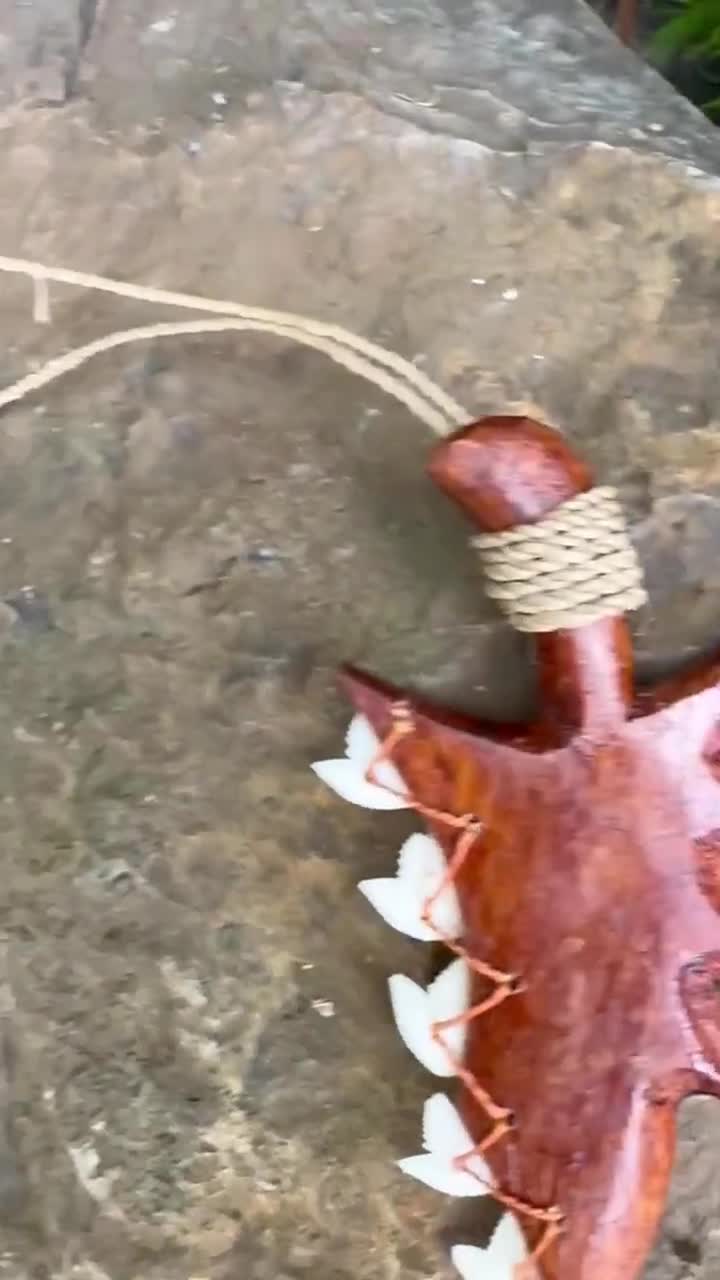 Hawaiian Store Mini 4