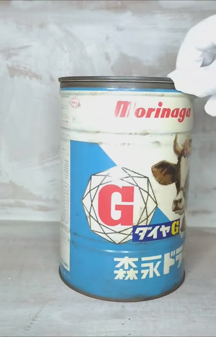 1950年代のヴィンテージ森永ドライミルク缶 – レトロな牛柄の日本製缶