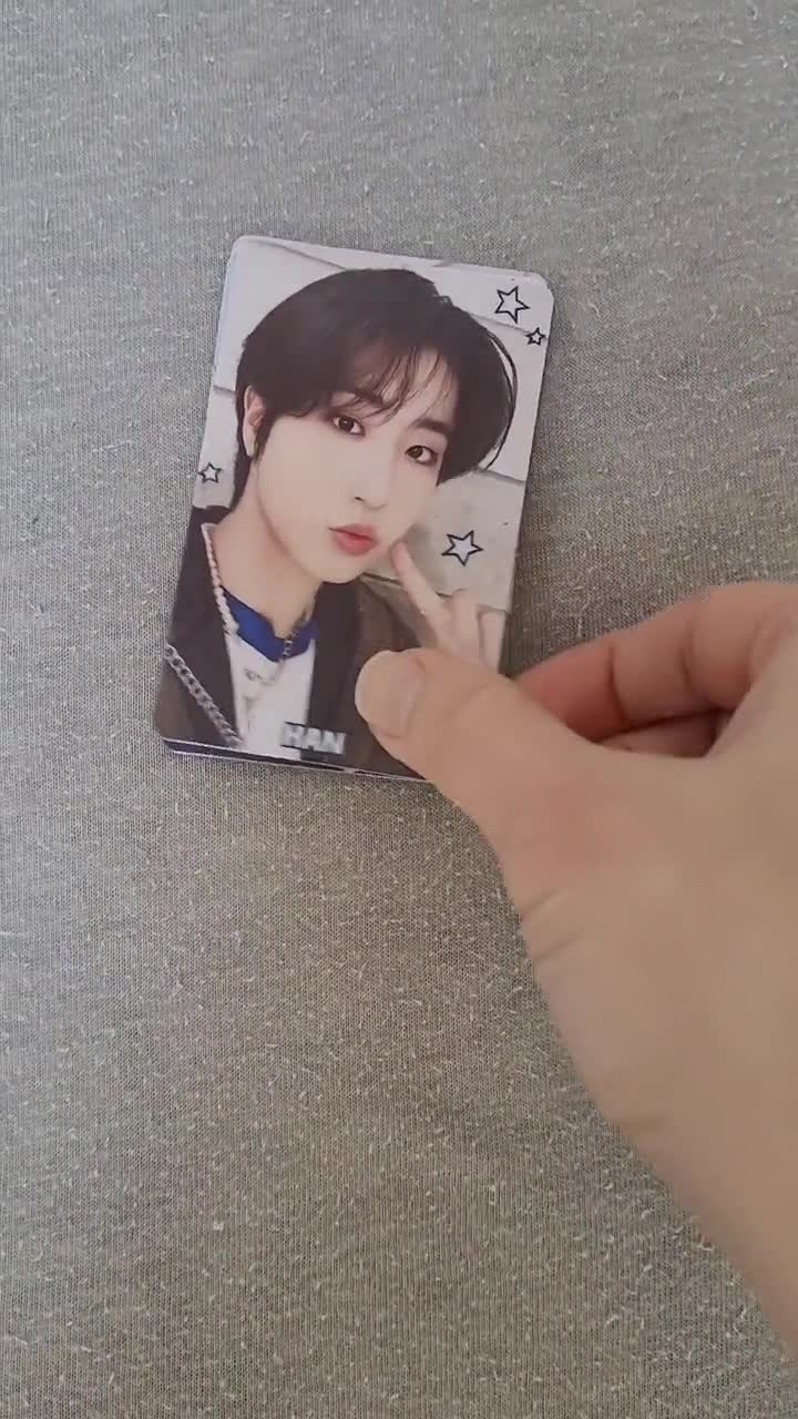 Stray Kids SKZ トイワールド フォトカード - 予約受付中 - Etsy 日本