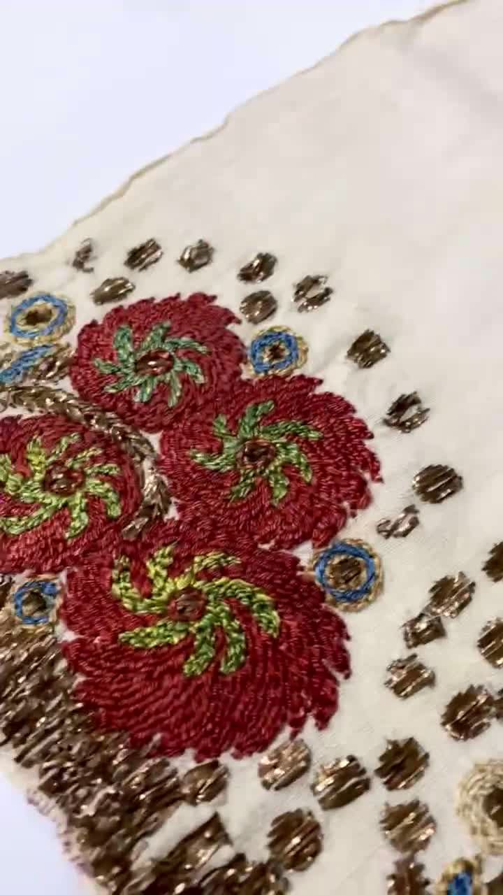 希少なアンティークギリシャ刺繍、オスマン帝国時代の手縫い織物、素朴