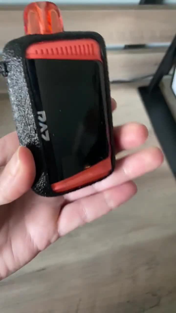 raz vape keychain Skin Flavour:Triple Berry Ice Zero Nicotine Raz TN9000 Relx