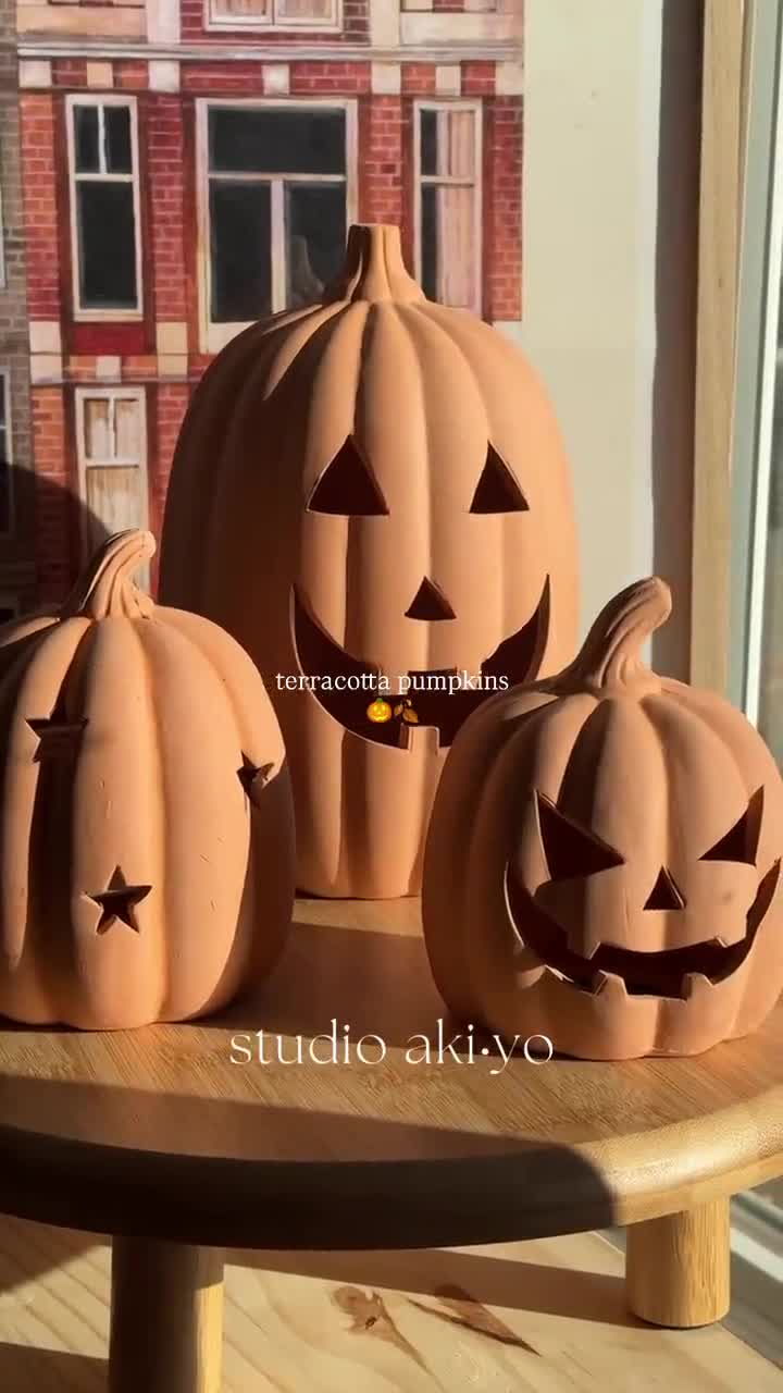 Terracotta Jack-o-lantern 12.5cm Pumpkin Tealight Holder | Fall