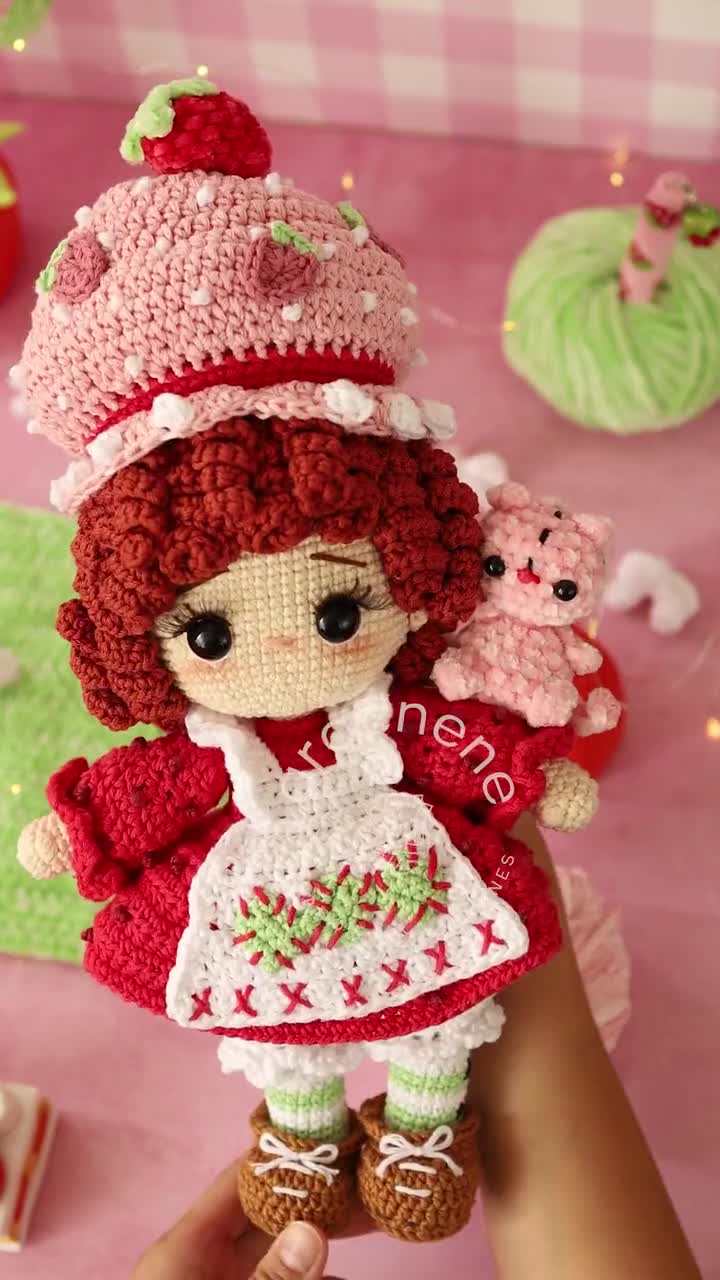 Crochet Pattern aracnene STRAWBERRY GIRL