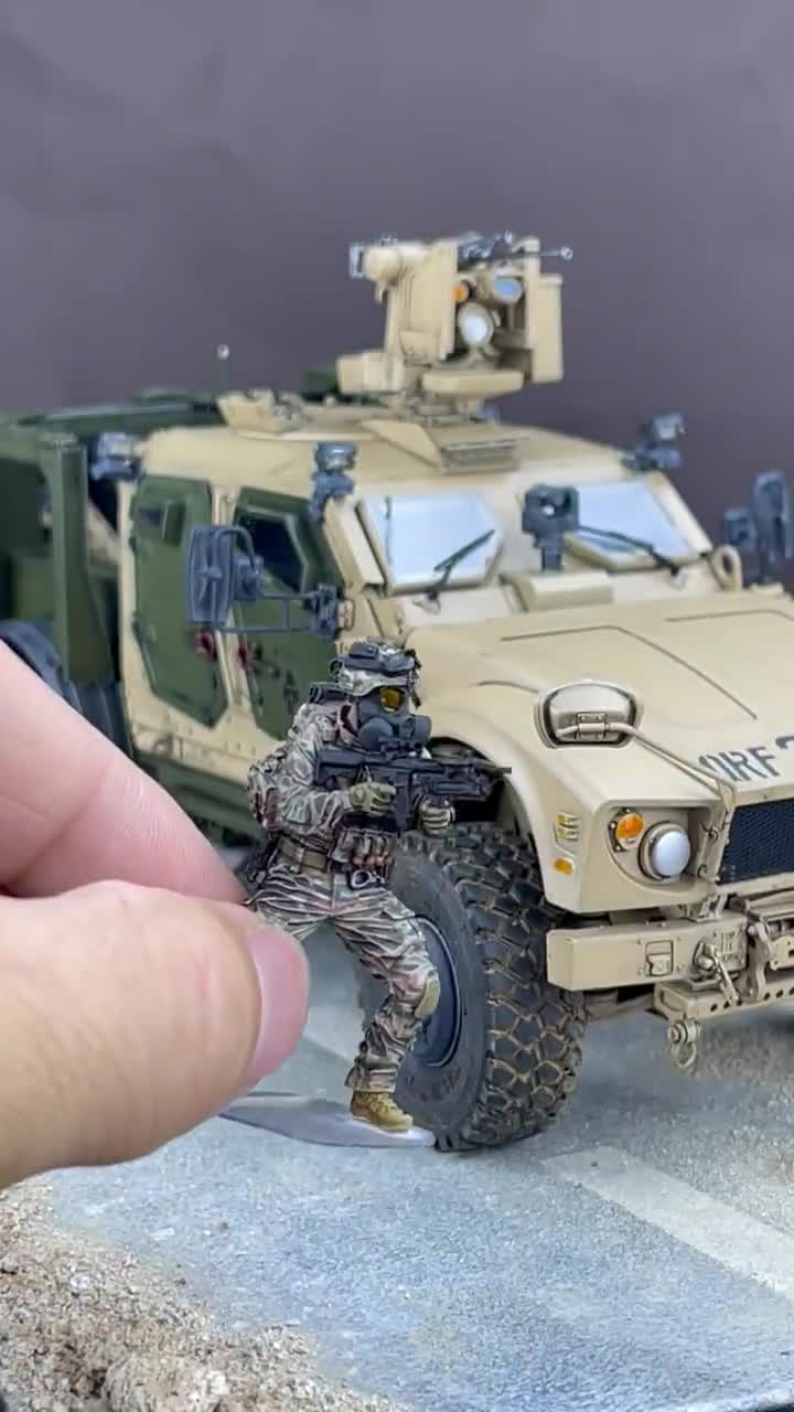 Propainted Figure 1:35 US Special Force (gas Mask) in Multicam