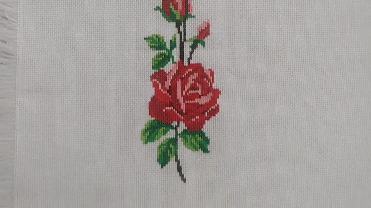 2つのバラの花束のクロスステッチPDF、赤い花のデジタルパターン