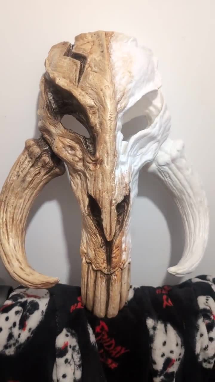 Mythosaur Skull Wall Mount | Star Wars Wall Display | Mandalorian
