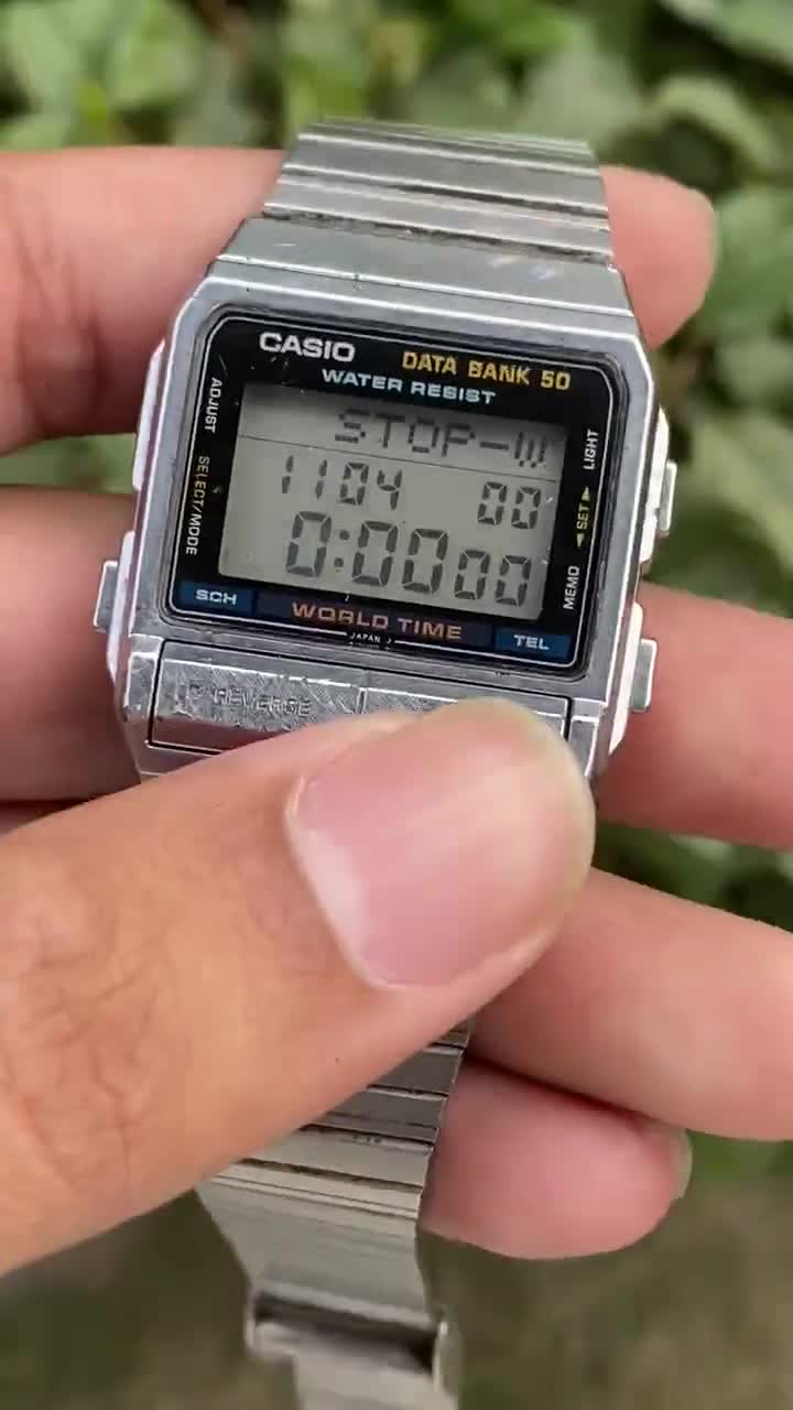Vintage Rare Casio Data Bank 50 Digital Quartz World Time 675 DB