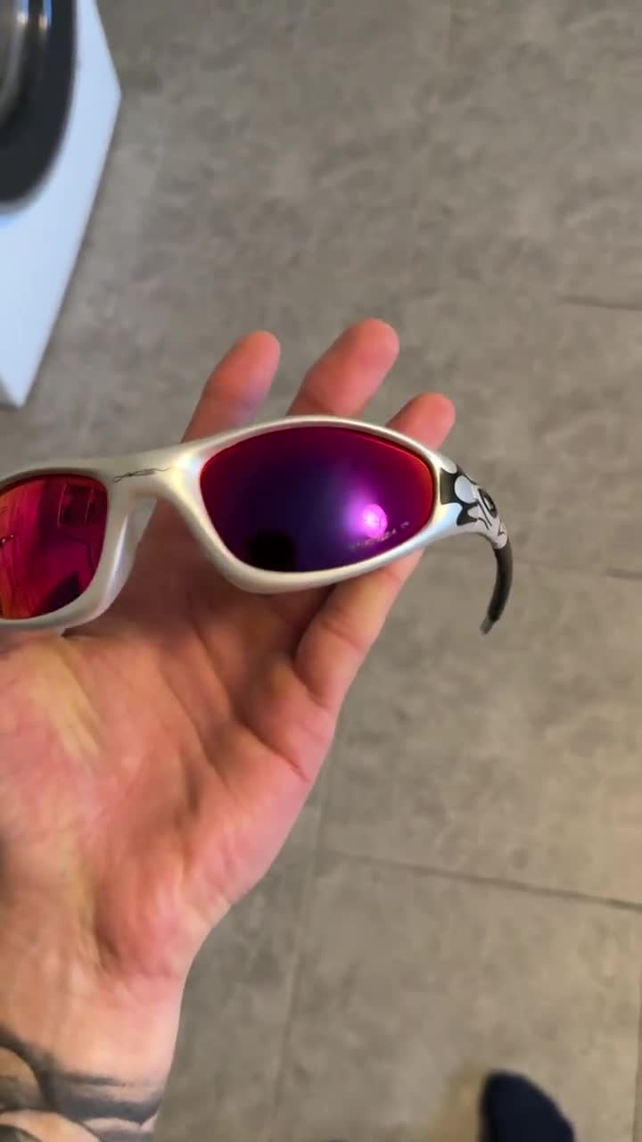 Oakley MUZM Straight Jacket 99 Flames Sunglasses – Prizm Ruby