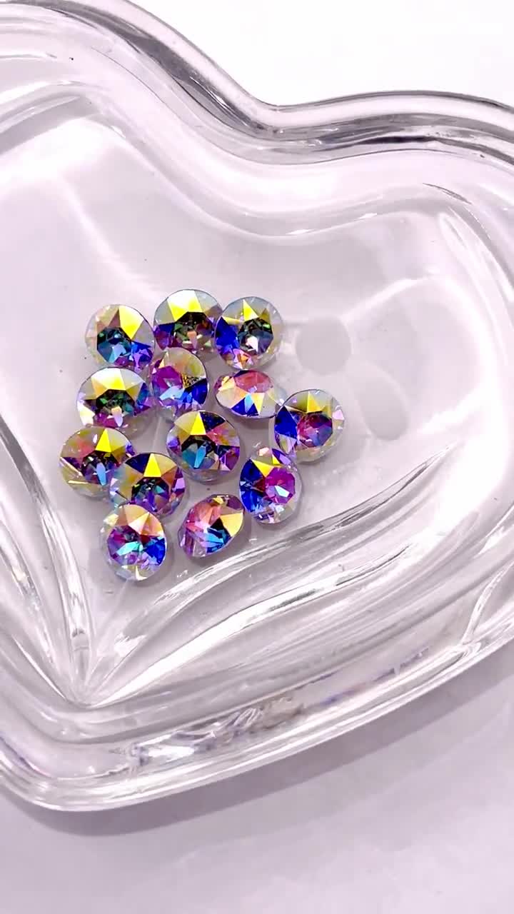 Violet Transmission 39ss - 8mm Swarovski 1088 Chatons Rhinestone