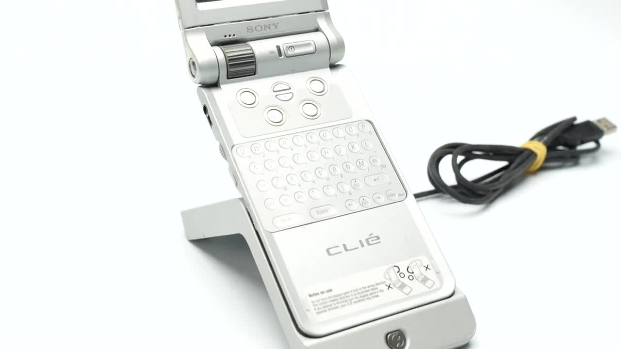 Sony CLIÉ PEG-NX70V Pda – Silver, Palm Os 5, Camera, QWERTY