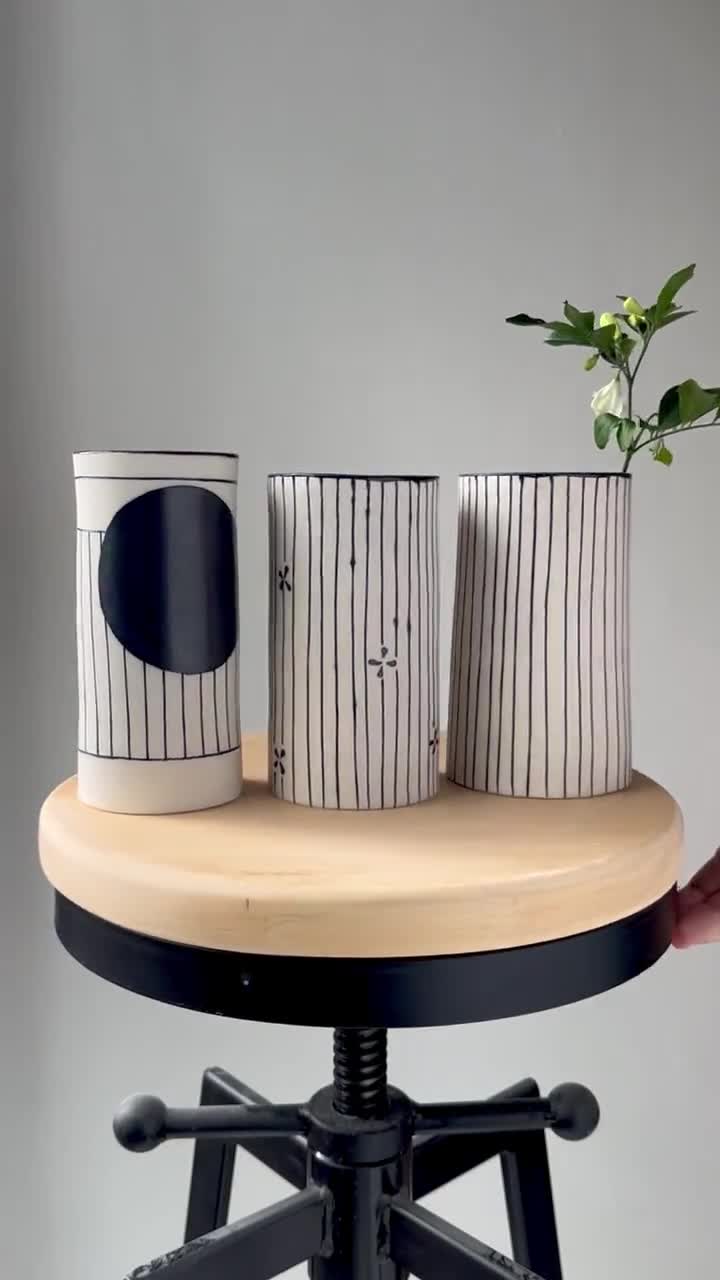 手作りの青と白のストライプ柄セラミック花瓶、陶器の花瓶 - Etsy 日本