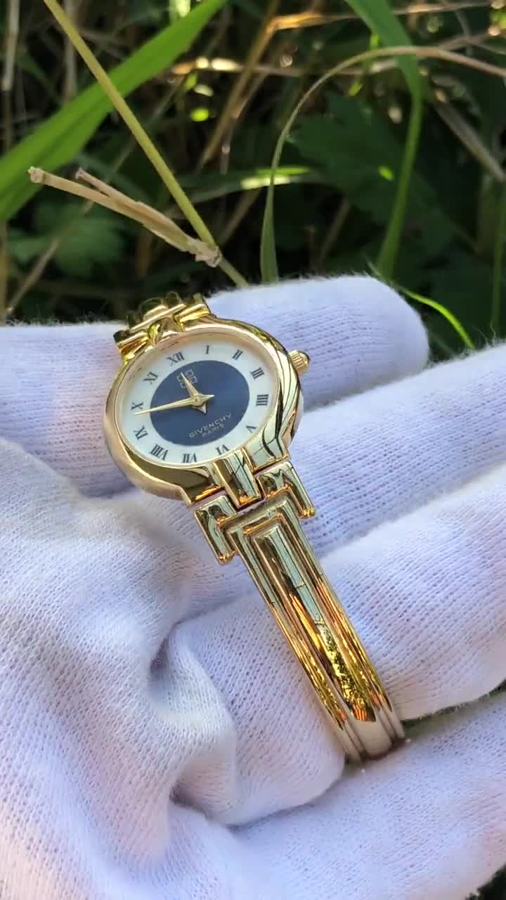 GIVENCHY MILLESIME MR302004 腕時計 Rare Vintage Givenchy Bangle Watch: Millesime Blue-white Dial