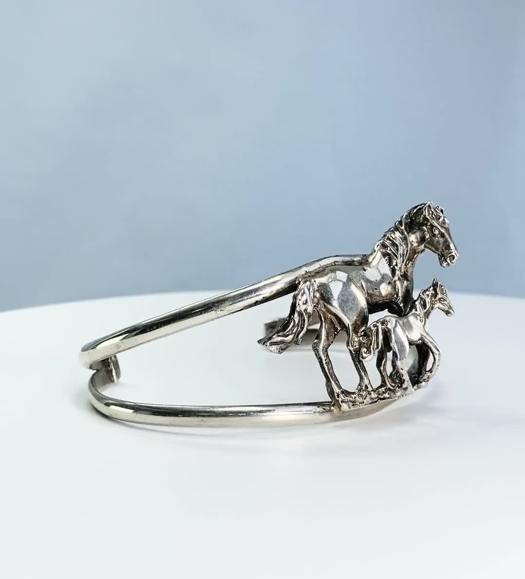 26.2g STERLING HORSES Cuff Bracelet-vintage 925 Silver-navajo