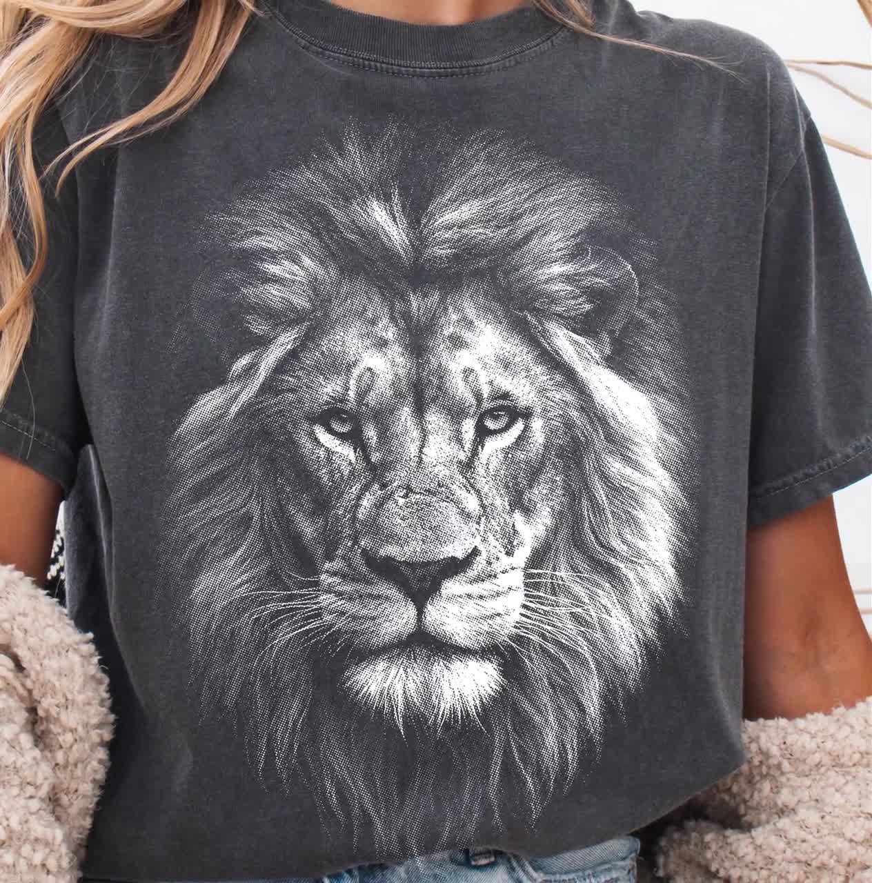 Lion Head PNG, Vintage Halftone Lion Portrait, Realistic Wildlife