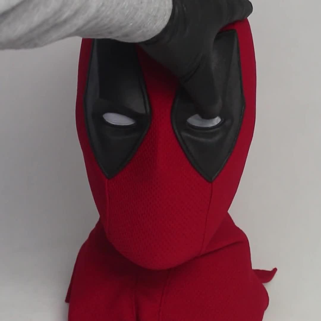 デッドプールのコスチュームコスプレマスク（マグネット式目付き