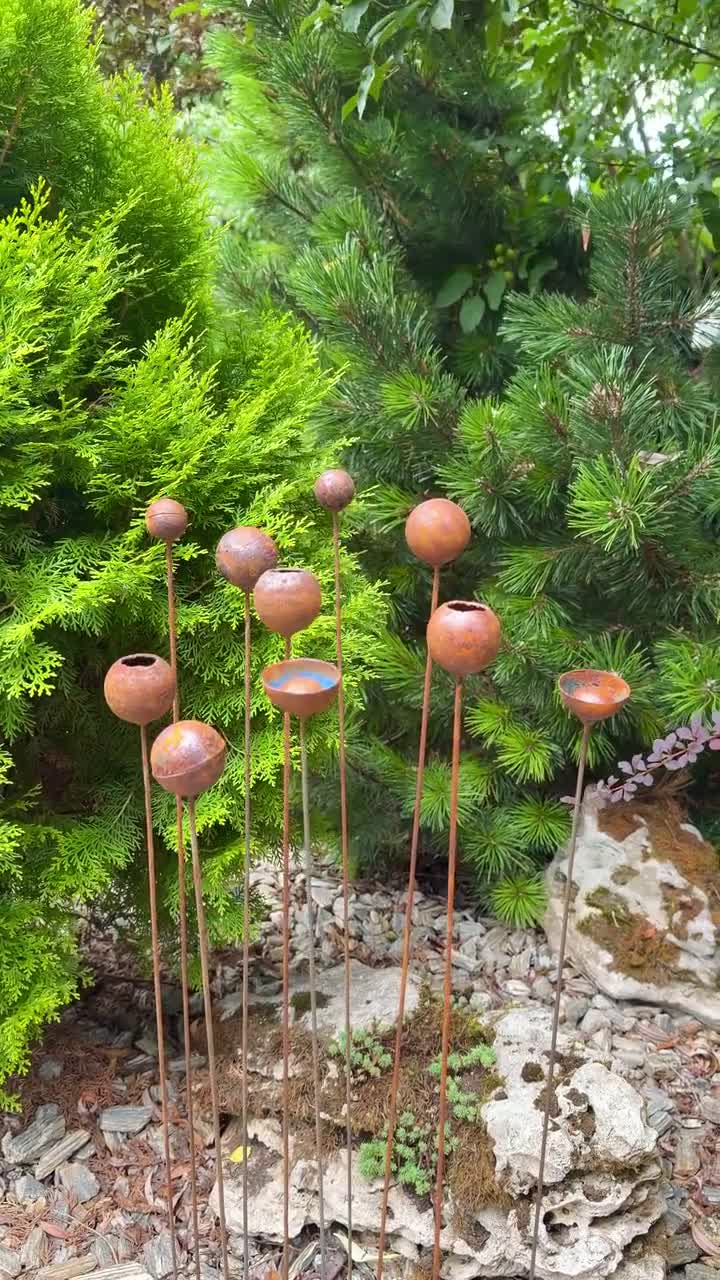錆びた金属製の花のつぼみ 10個セット 雨水収集器 ガーデンステーク