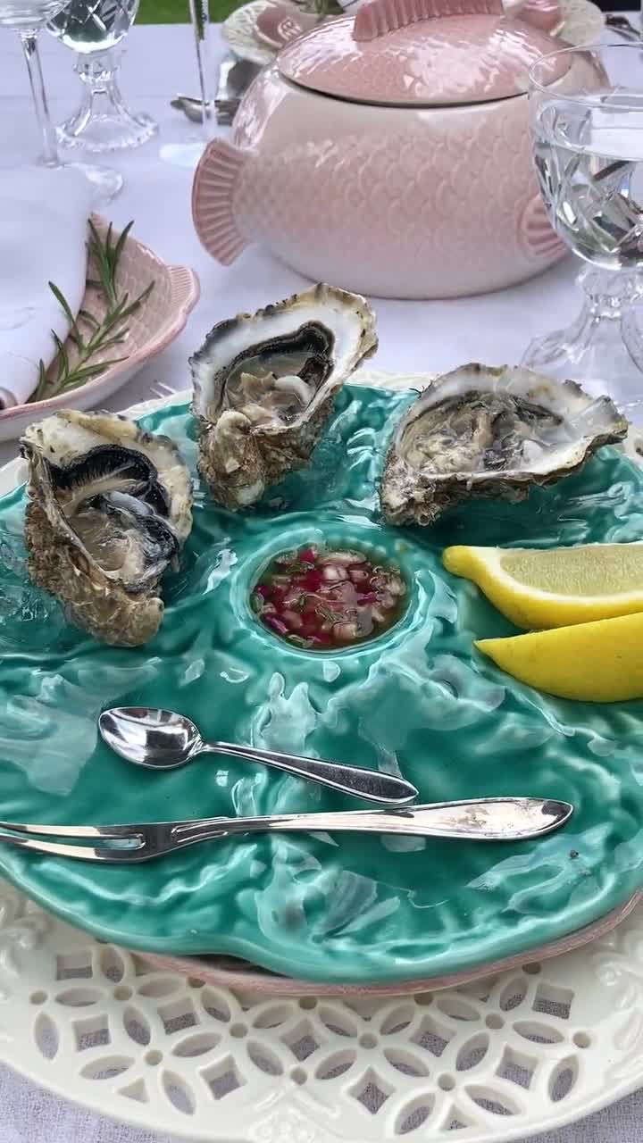 Oyster Plate | 1pcs | Turquoise Blue Majolica Plate | by Gien