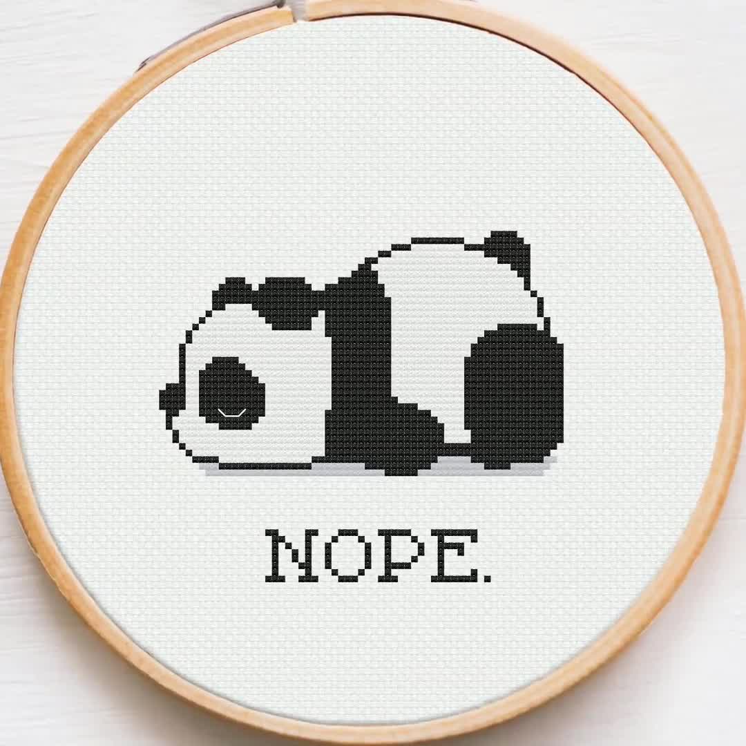 NOPE 疲れたパンダのクロスステッチパターン（デジタルダウンロード