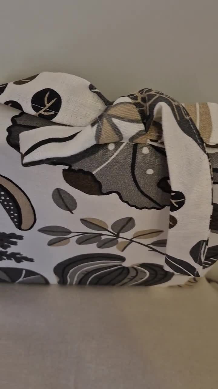 IKEA Hemnes Tagesbett-Kissenset mit Schaumstoffeinlage – 3-teiliges Leinenkissen, gefüllt und sofort einsatzbereit, passgenau für 194 x 80 cm, Blumenmuster