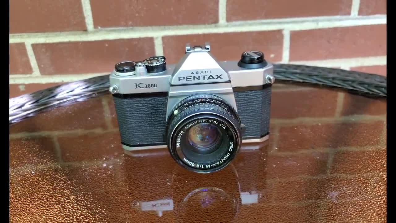 ヴィンテージ ペンタックス K1000 35 mm フィルムカメラ（50 mm f/2.0