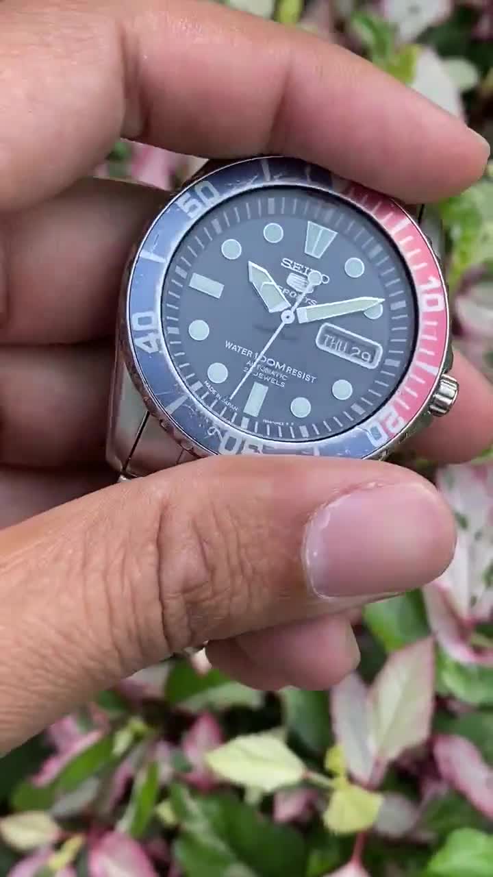 Vintage SEIKO 5 Sports Sea Urchin Pepsi Diver 100M 7S36-03C0
