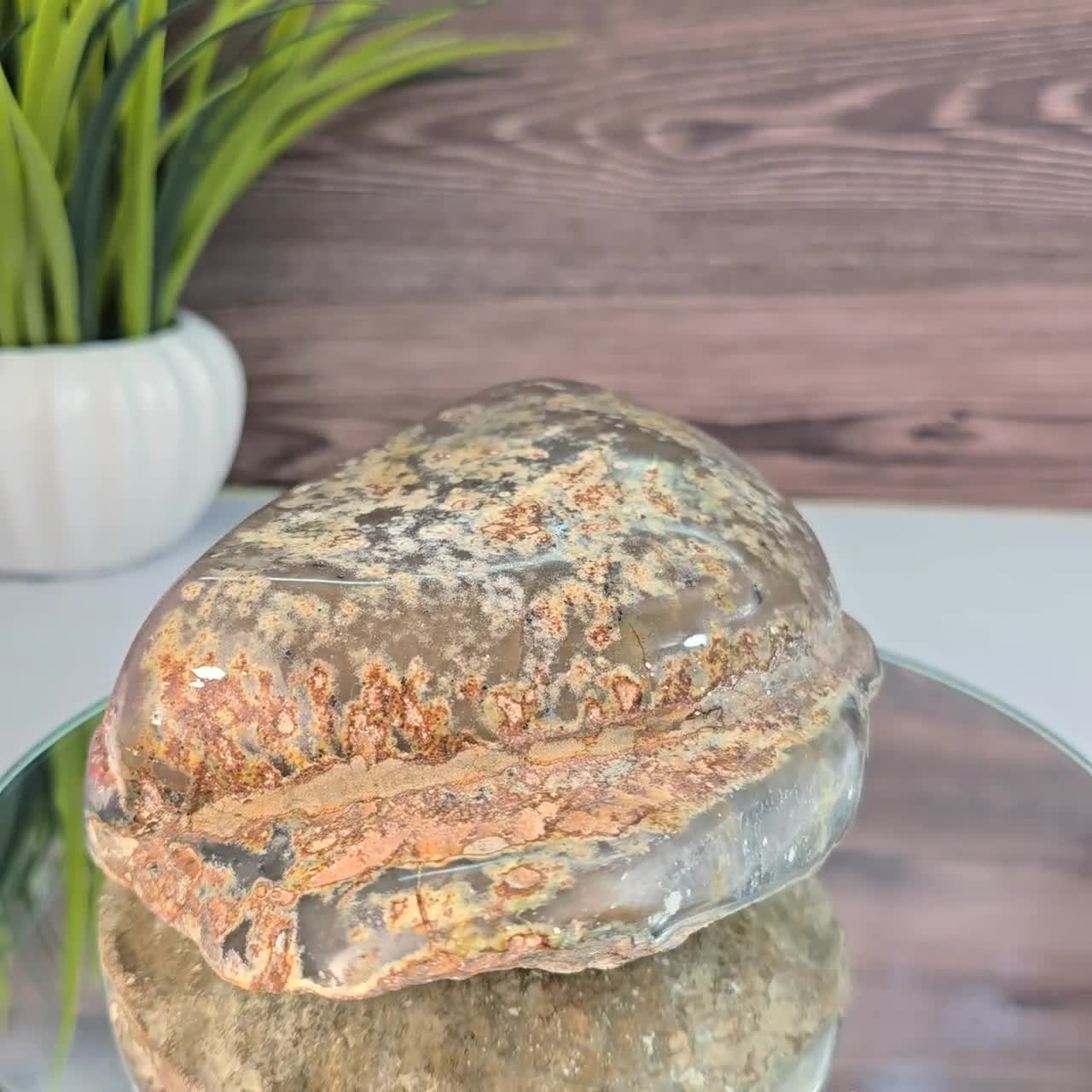 赤みがかった水晶の晶洞と瑪瑙の帯 – 天然クリスタル装飾品 - Etsy 日本