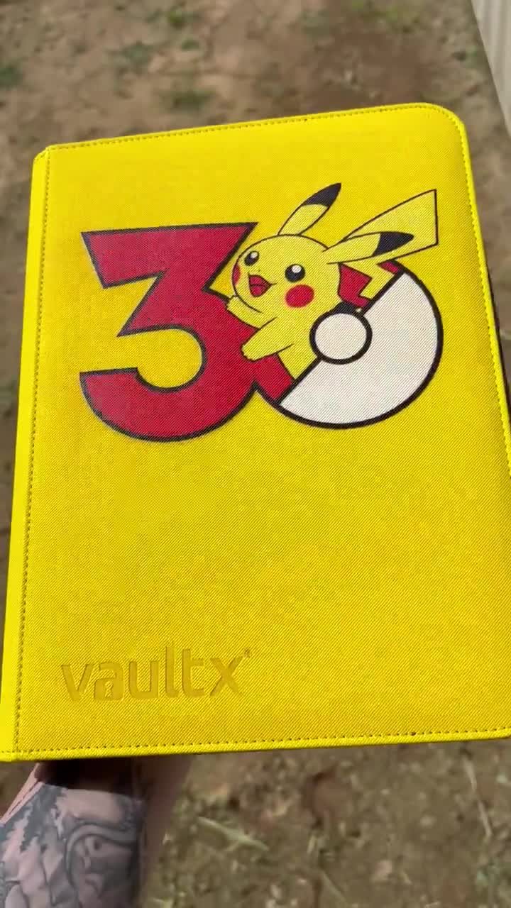 ポケモンTCG 30周年記念バインダー レーザー刻印 VaultX - Etsy 日本