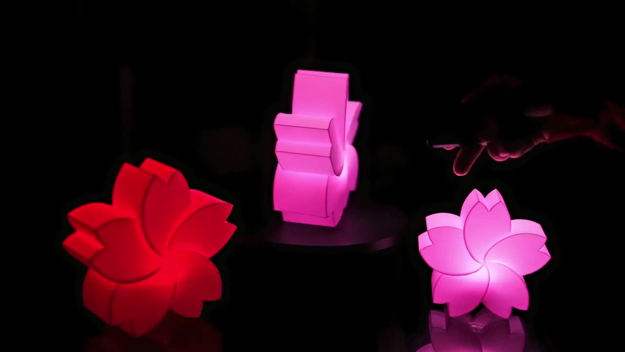 Cherry Blossom Sakura Lamp, Spring Figurine LED Hanging Nightlight